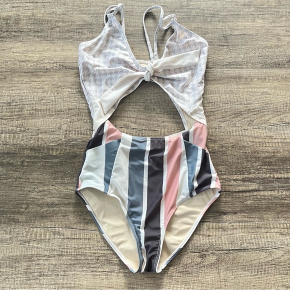 Nani Swimwear. Womens neutral color one piece swimsuit. Size medium. - Picture 14 of 14